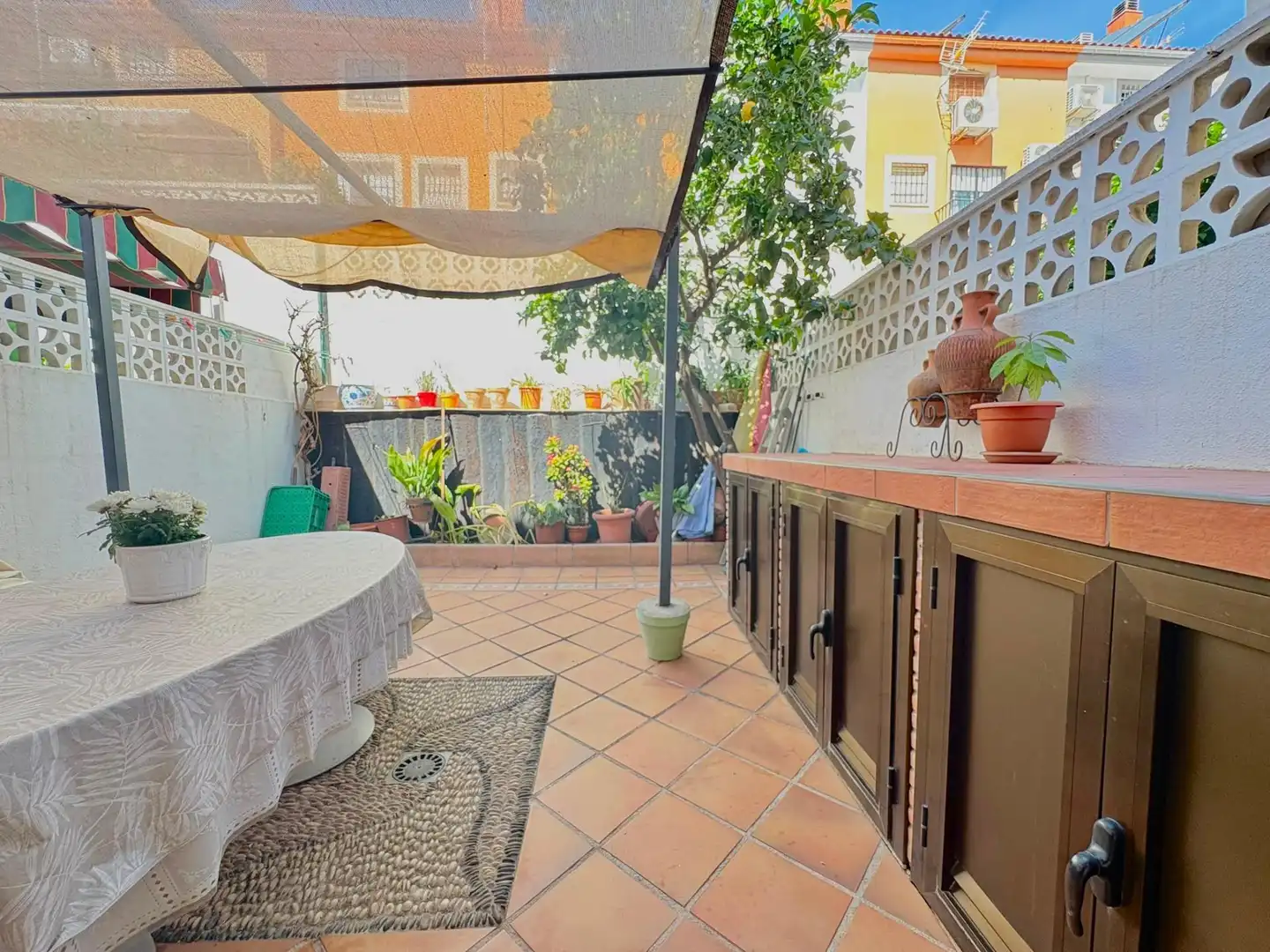 Terrasse von Einfamilien-Reihenhaus zum Verkauf in Marbella mit Heizung, Terrasse und Balkon