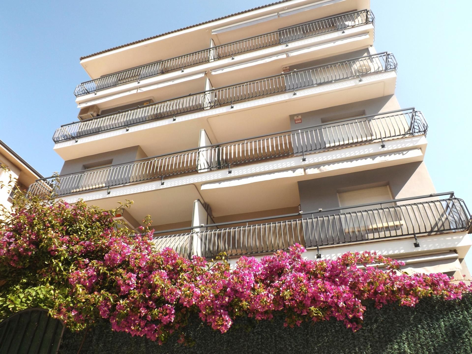 Exterior view of Flat for sale in Calafell  with Terrace and Alarm