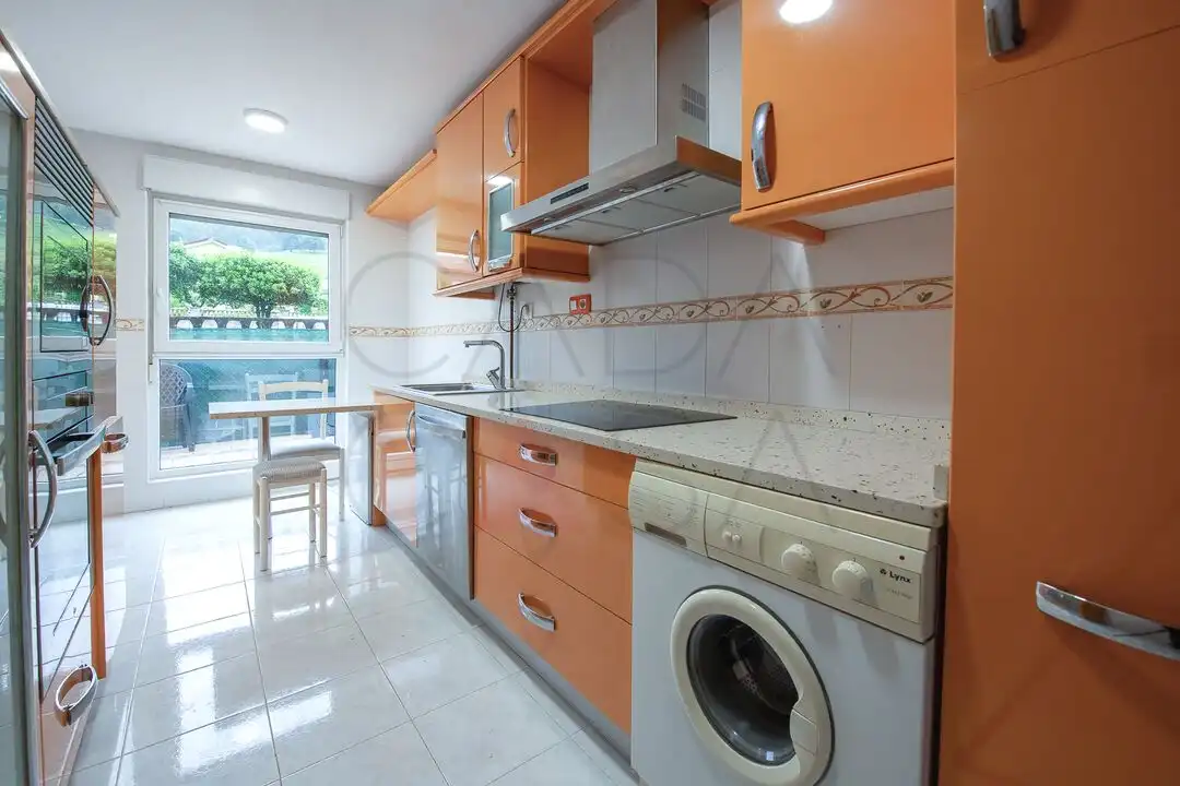 Cocina de Casa adosada en venta en Piélagos con Calefacción, Jardín privado y Terraza