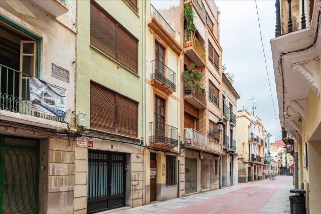 Casa adosada en Venta en Antonio Maura en Casco Histórico