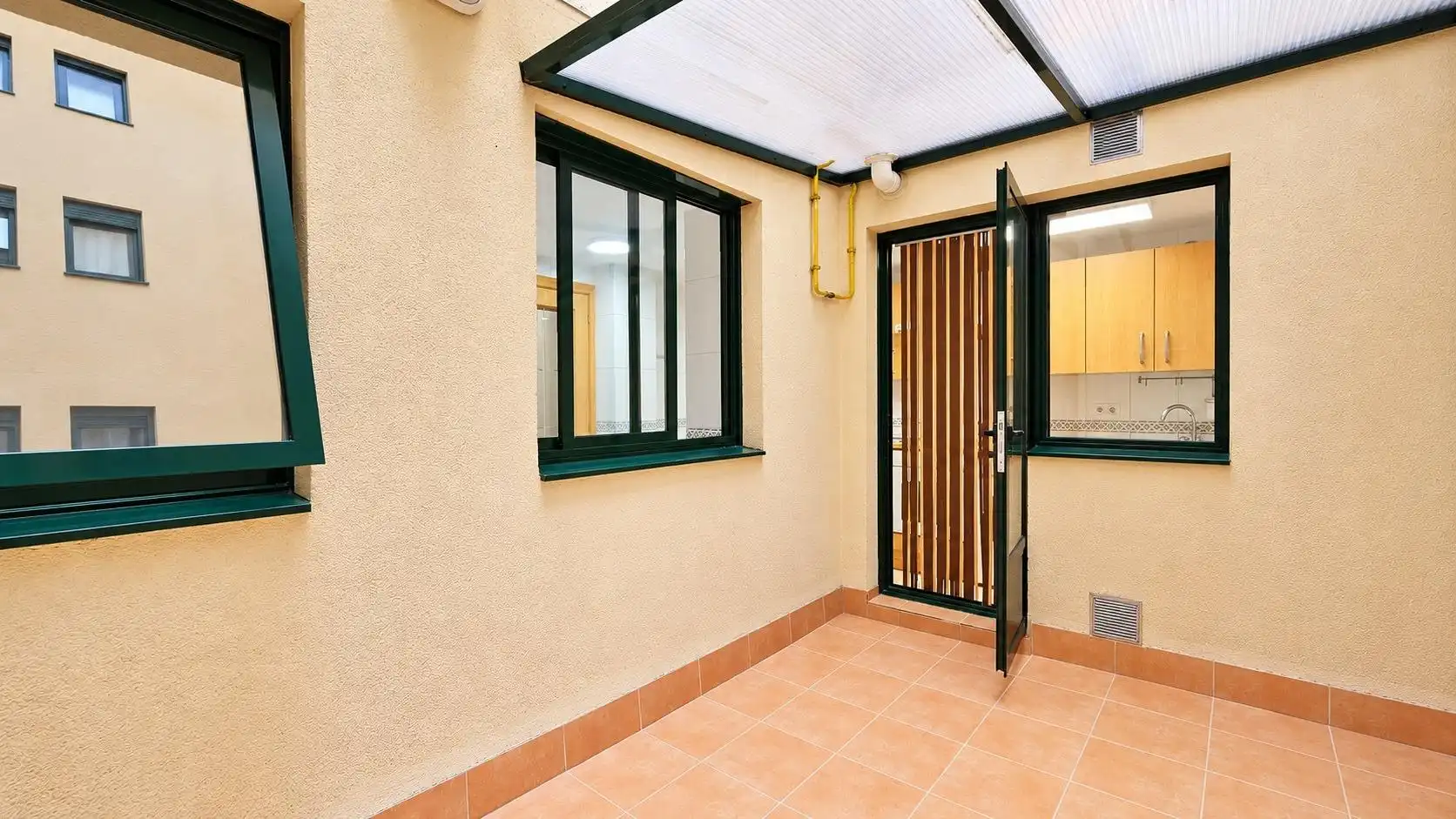 Bajo con piscina en venta en Ponent, imagen 19