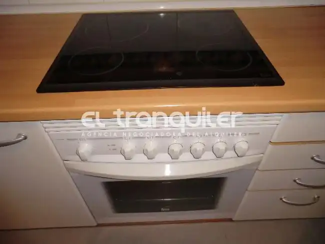 Cocina de Dúplex de alquiler en Majadahonda con Trastero, Piscina y Lavadora