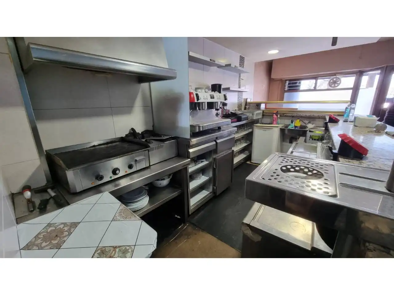 Local comercial en venda a Calle ESTEVE GARRELL 2