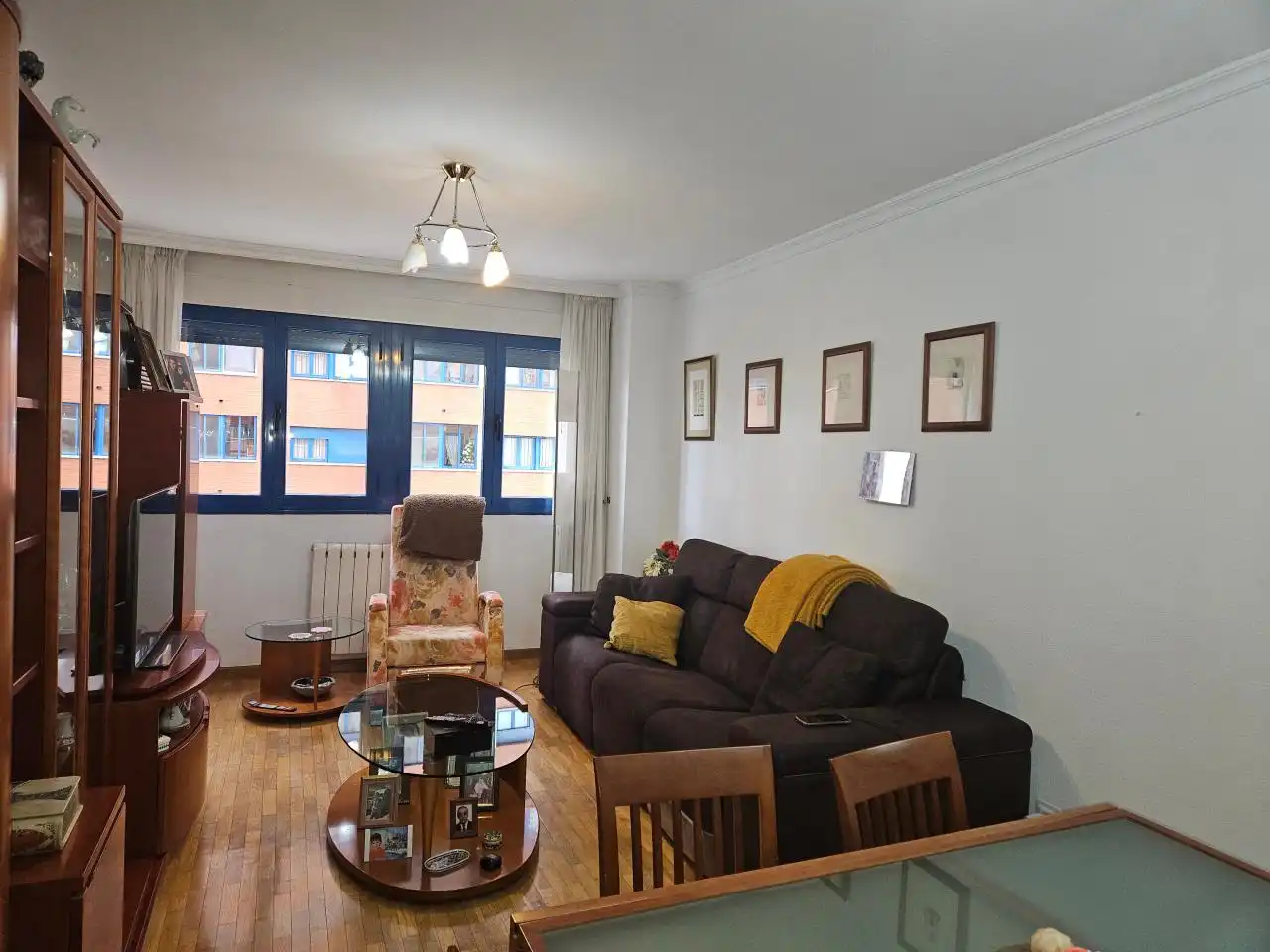 Sala de estar de Piso en venta en León Capital  con Calefacción, Trastero y Amueblado