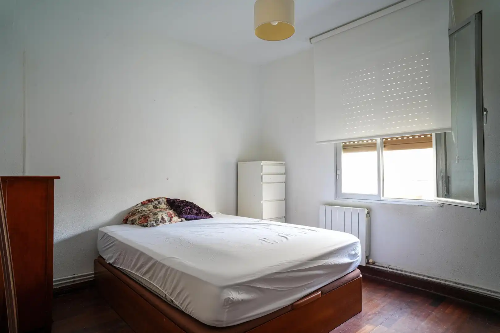 Bedroom of Flat for sale in Getxo 
