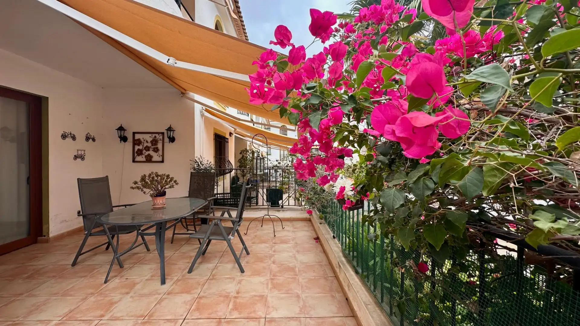 Apartament amb piscina de lloguer a Calle MANISES