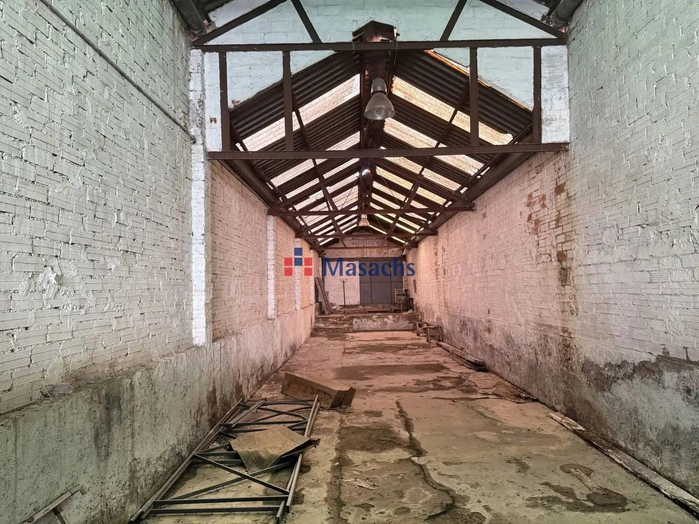 Industrial building for sale in Nord-est