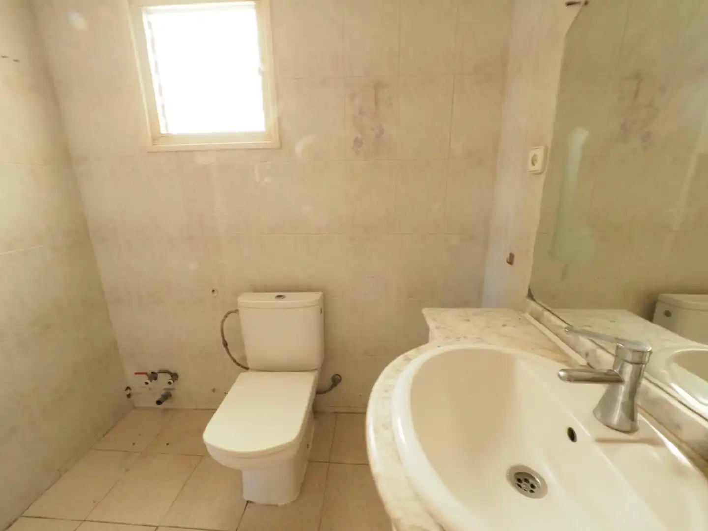 Bathroom of Flat for sale in Sabadell  with Terrace