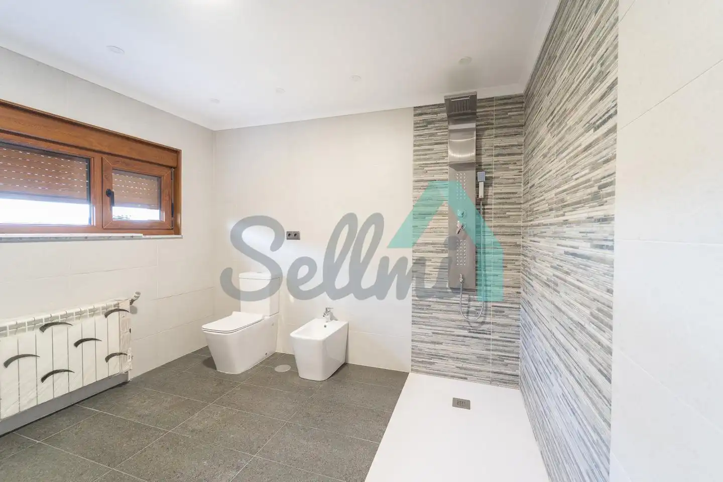 Houses for sale in Camíno De Castañéu, Viella - Granda - Meres