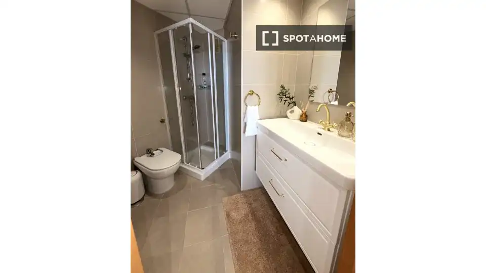 Baño de Apartamento para compartir en Mijas con Aire acondicionado, Terraza y Amueblado