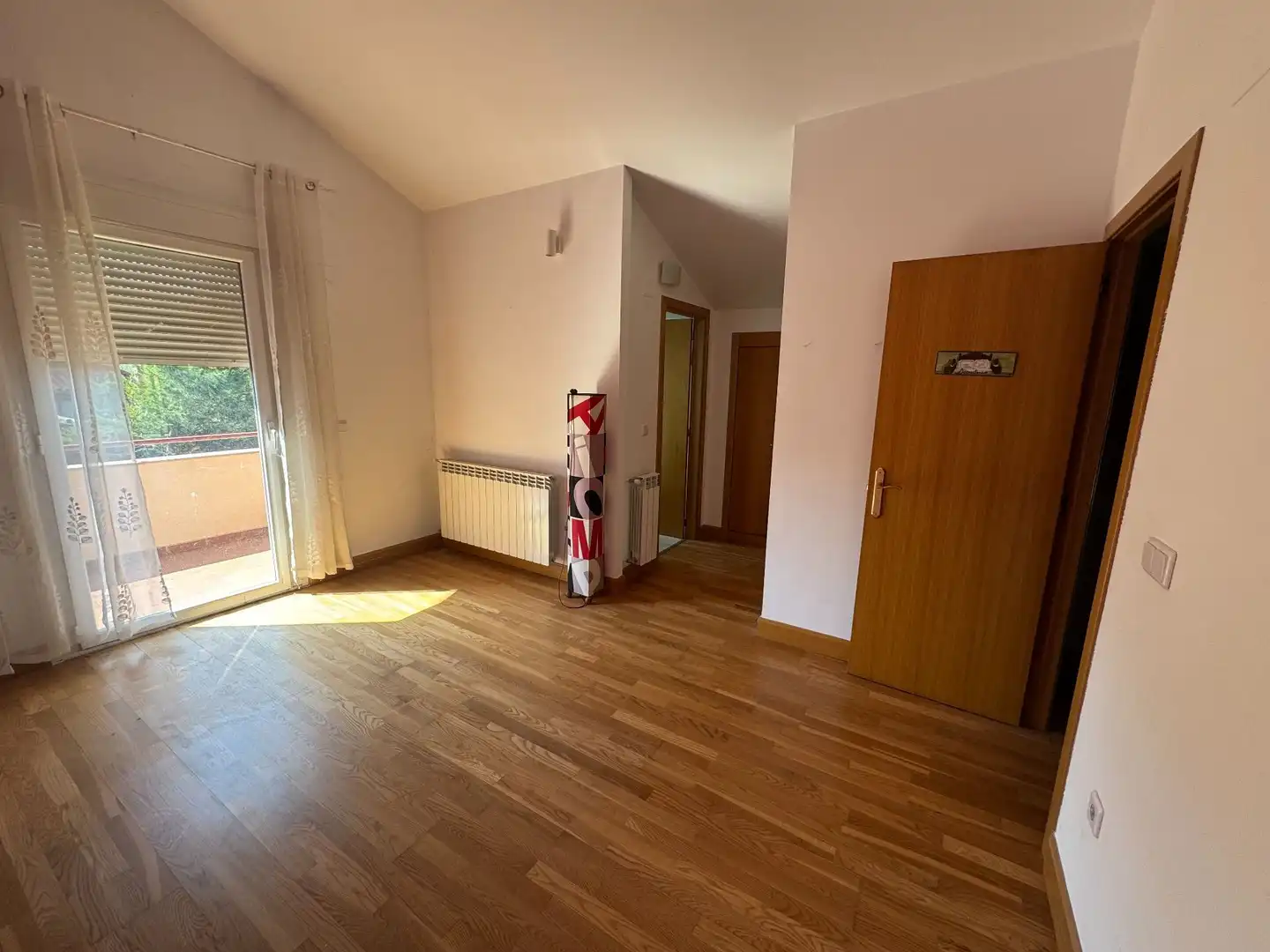 Habitación de Casa adosada en venta en Valladolid con Jardín privado, Terraza y Trastero