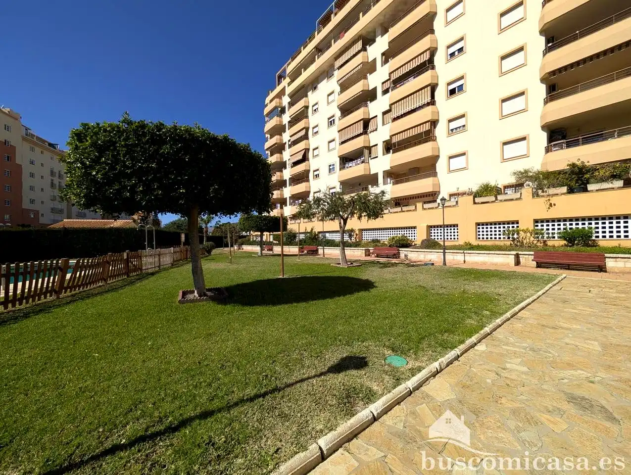 Vista exterior de Planta baja en venta en Algarrobo con Jardín privado, Terraza y Amueblado
