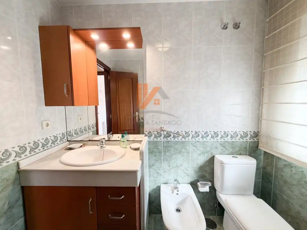 Bathroom of Detached homes for sale in Santiago de Compostela   with Heating, Private garden and Terrace