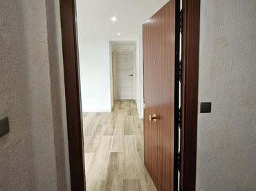 Appartamento con balcone in affitto a Riba-roja de Túria