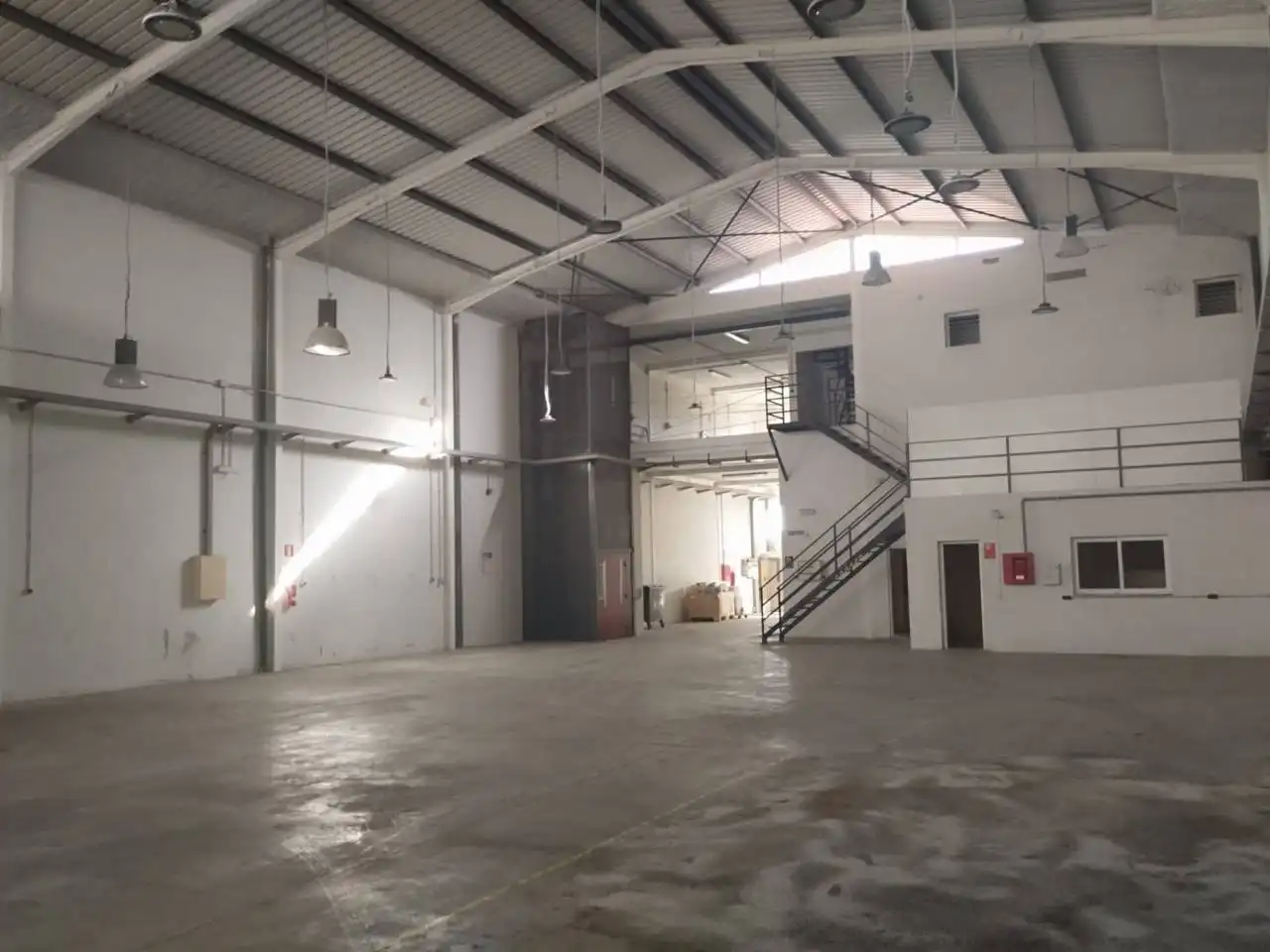 Nave industrial en venta en Alaquàs con Calefacción