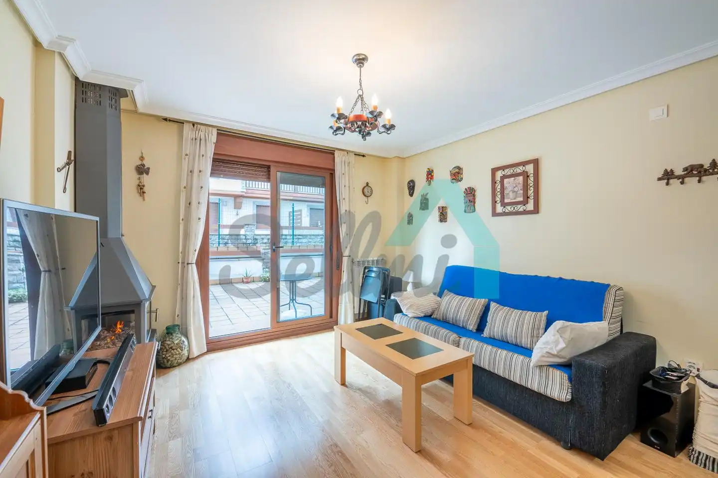 Sala de estar de Planta baja en venta en Somiedo con Calefacción, Parquet y Terraza