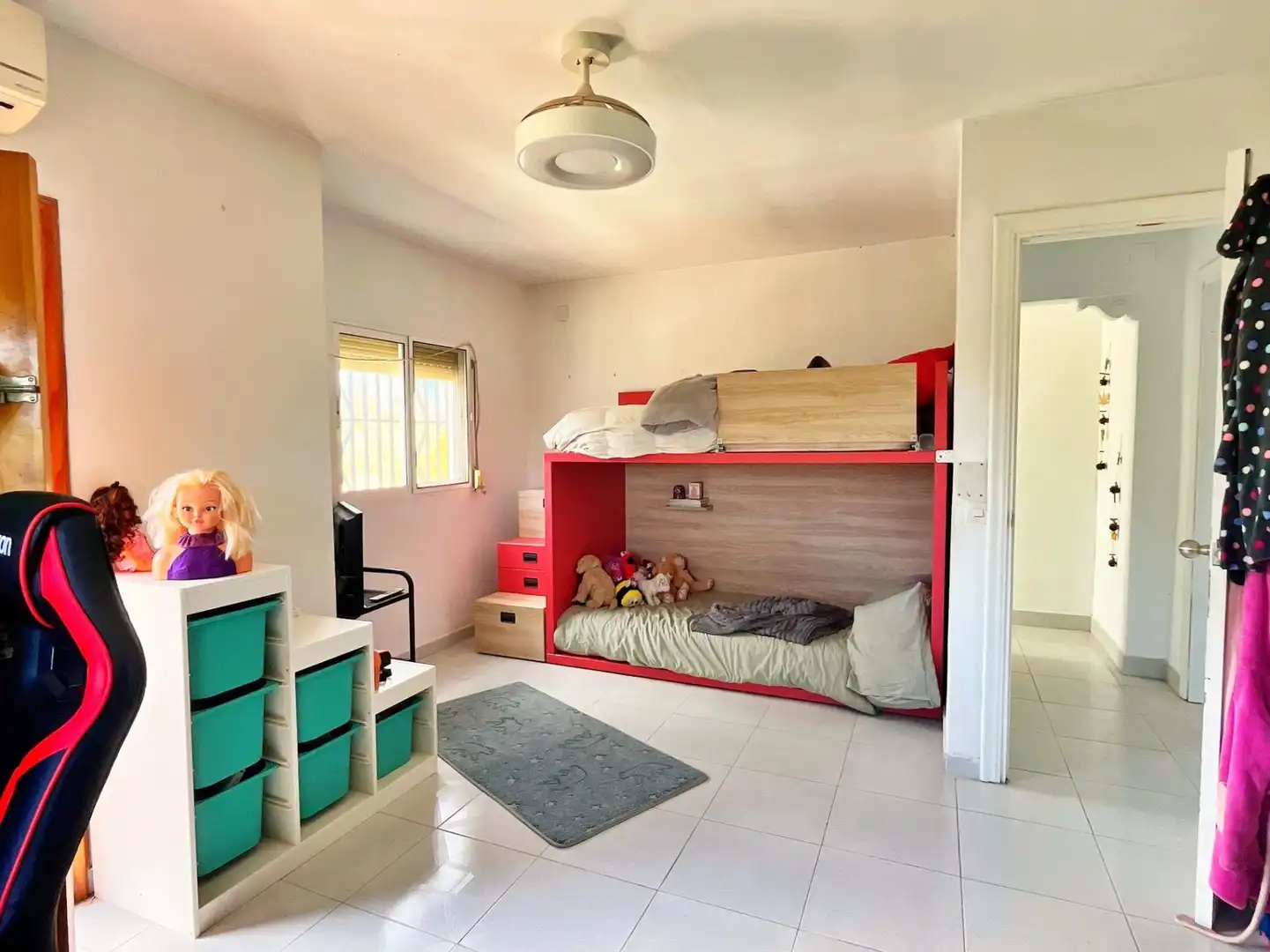 Schlafzimmer von Haus oder Chalet zum Verkauf in Roquetes mit Klimaanlage, Heizung und Privatgarten