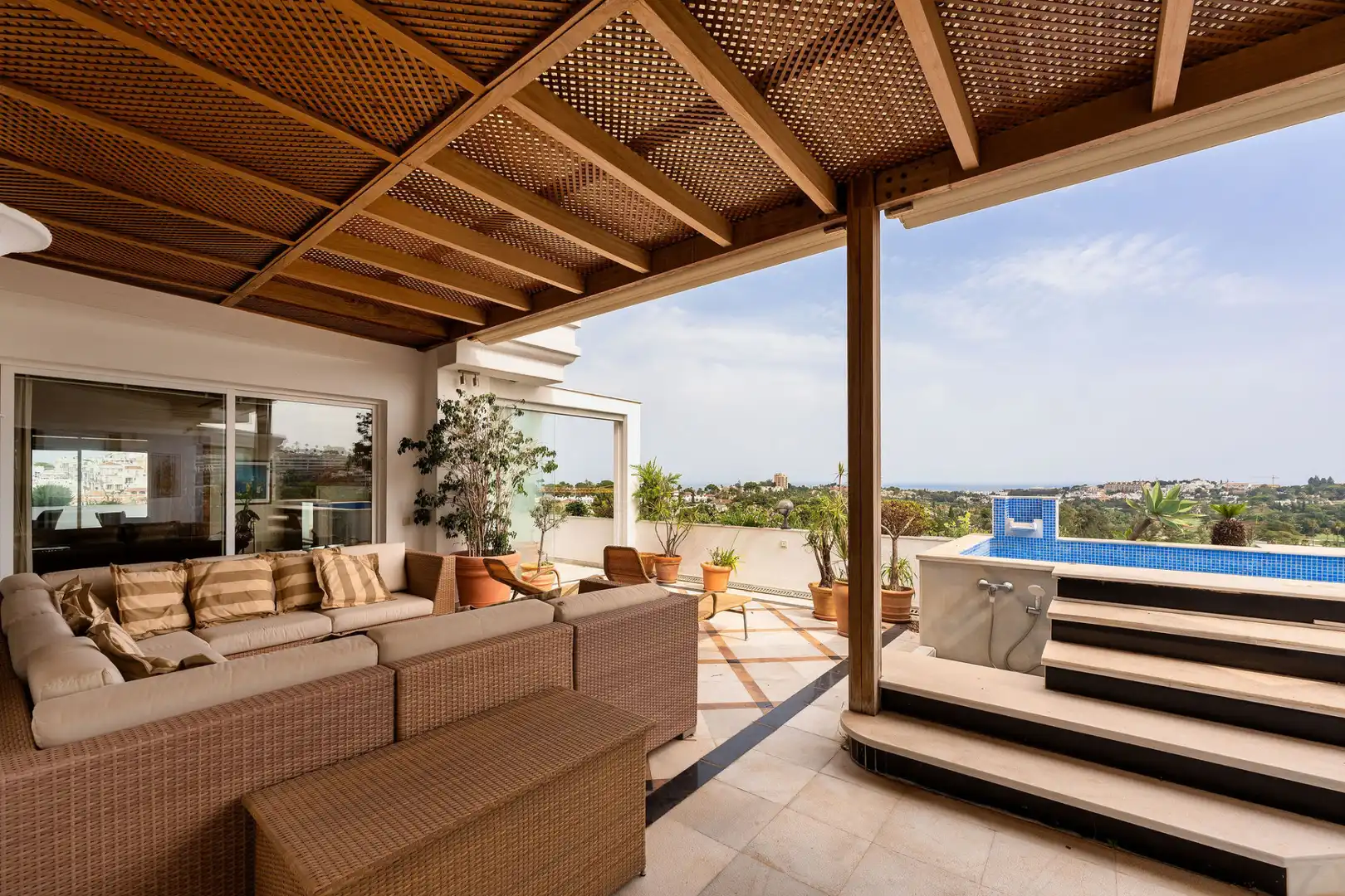Penthouse mit Terrasse zum Verkauf in Nueva Andalucía, imagen 3