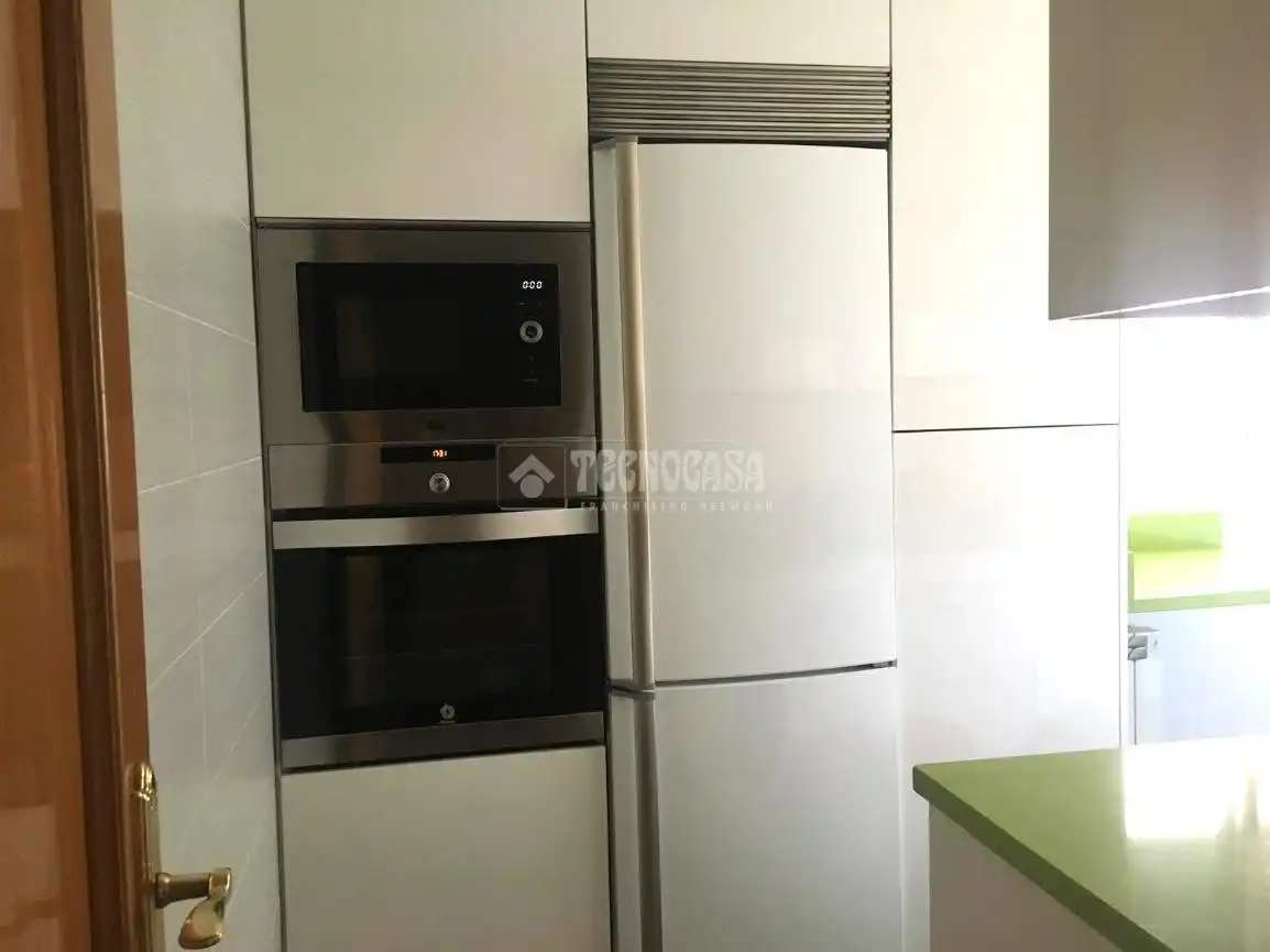 Cocina de Piso en venta en Parla con Aire acondicionado