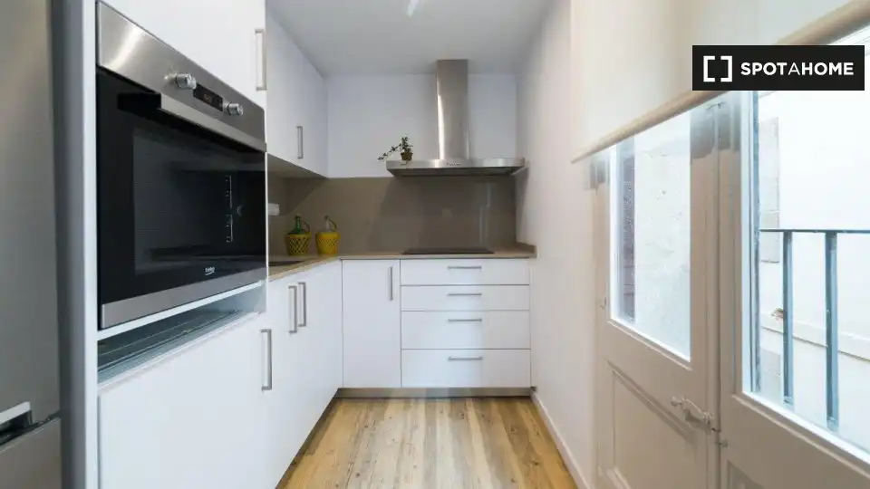 Flat with terrace to rent in Ciutat Vella, imagen 9