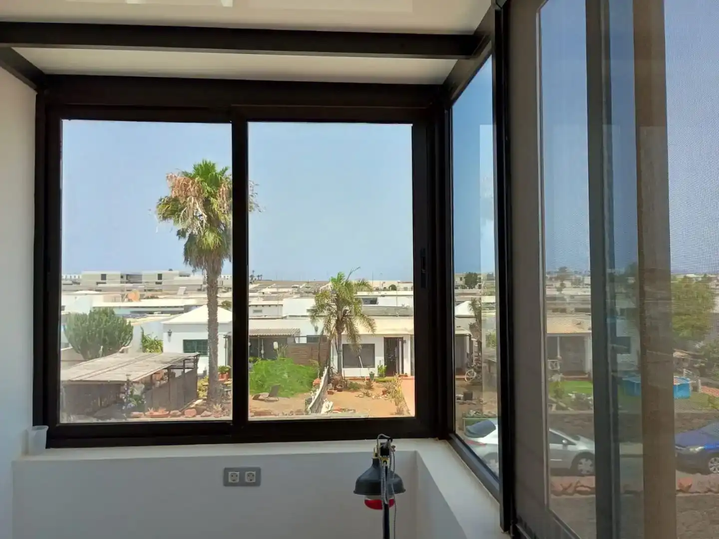 Vista exterior de Casa o xalet en venda en Yaiza amb Aire condicionat i Balcó