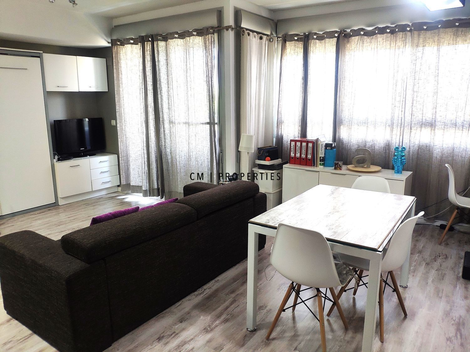 Sala d'estar de Pis en venda en  Valencia Capital amb Aire condicionat, Terrassa i Piscina