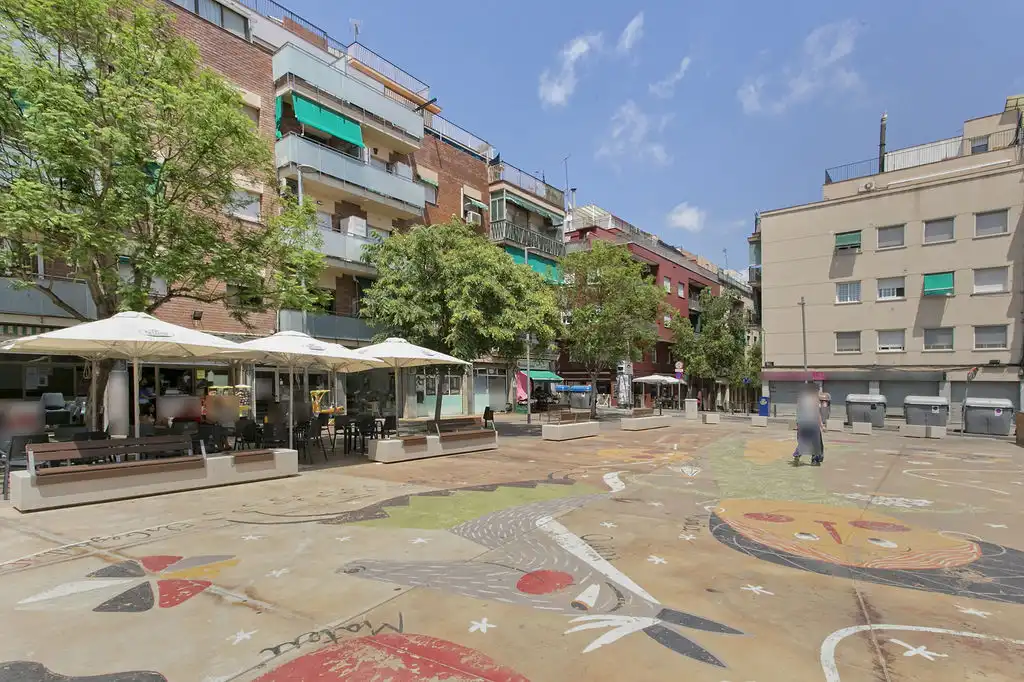 Vista exterior de Piso en venta en Esplugues de Llobregat