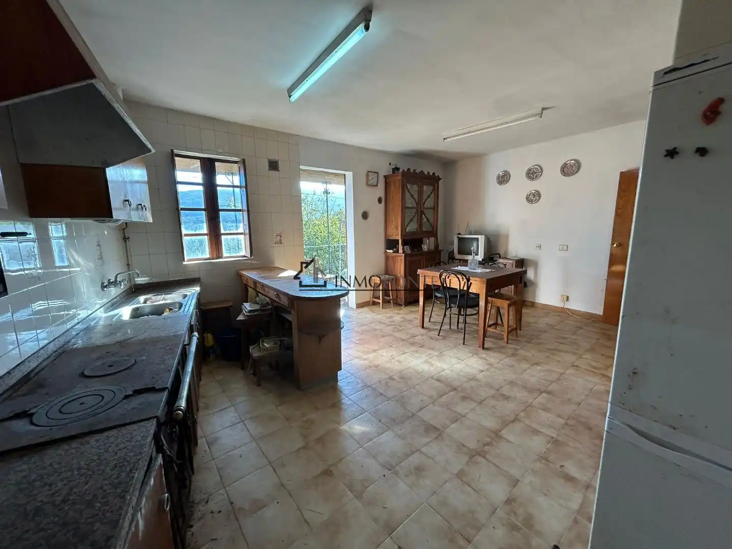 Cuina de Casa o xalet en venda en Cerdedo amb Jardí privat