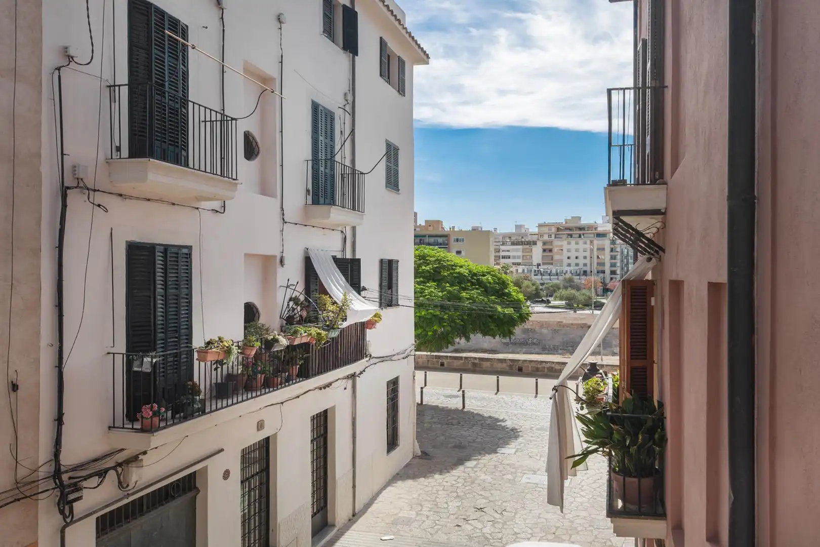 Terrasse von Wohnungen zur Miete in  Palma de Mallorca mit Klimaanlage, Heizung und Parkett