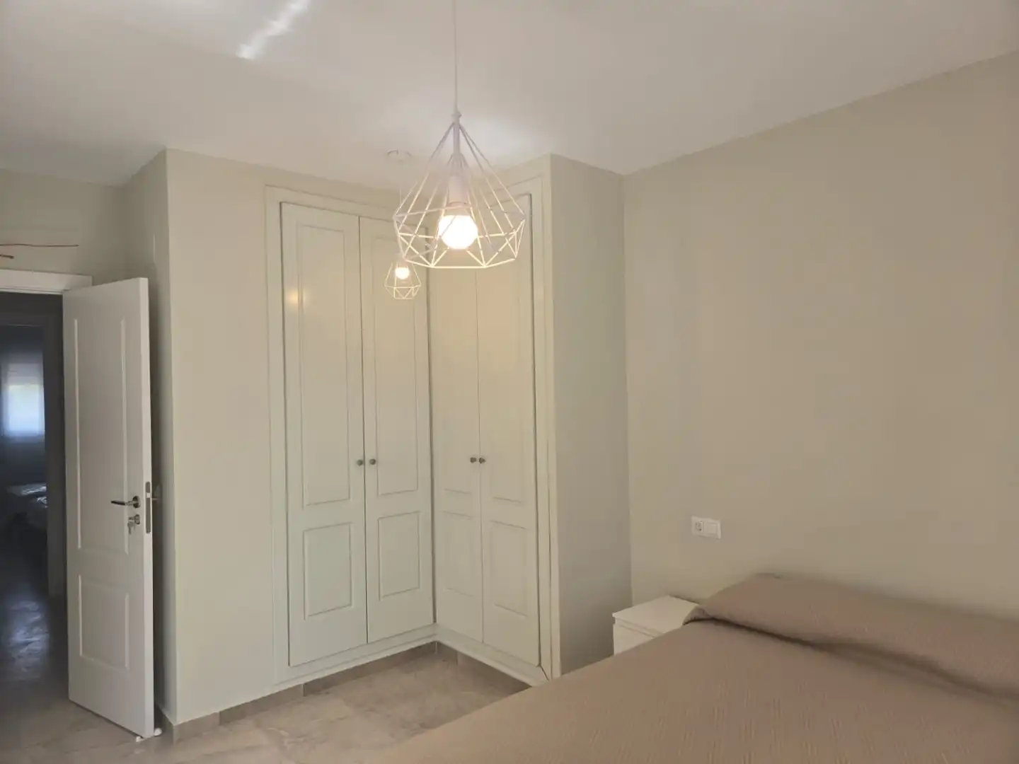 Habitación de Casa o chalet de alquiler en Bormujos con Aire acondicionado, Calefacción y Jardín privado
