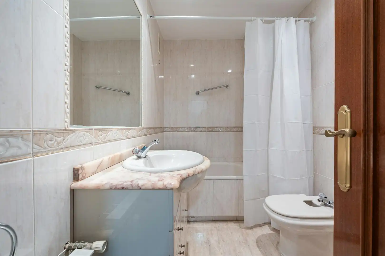 Baño de Piso de alquiler en Retiro