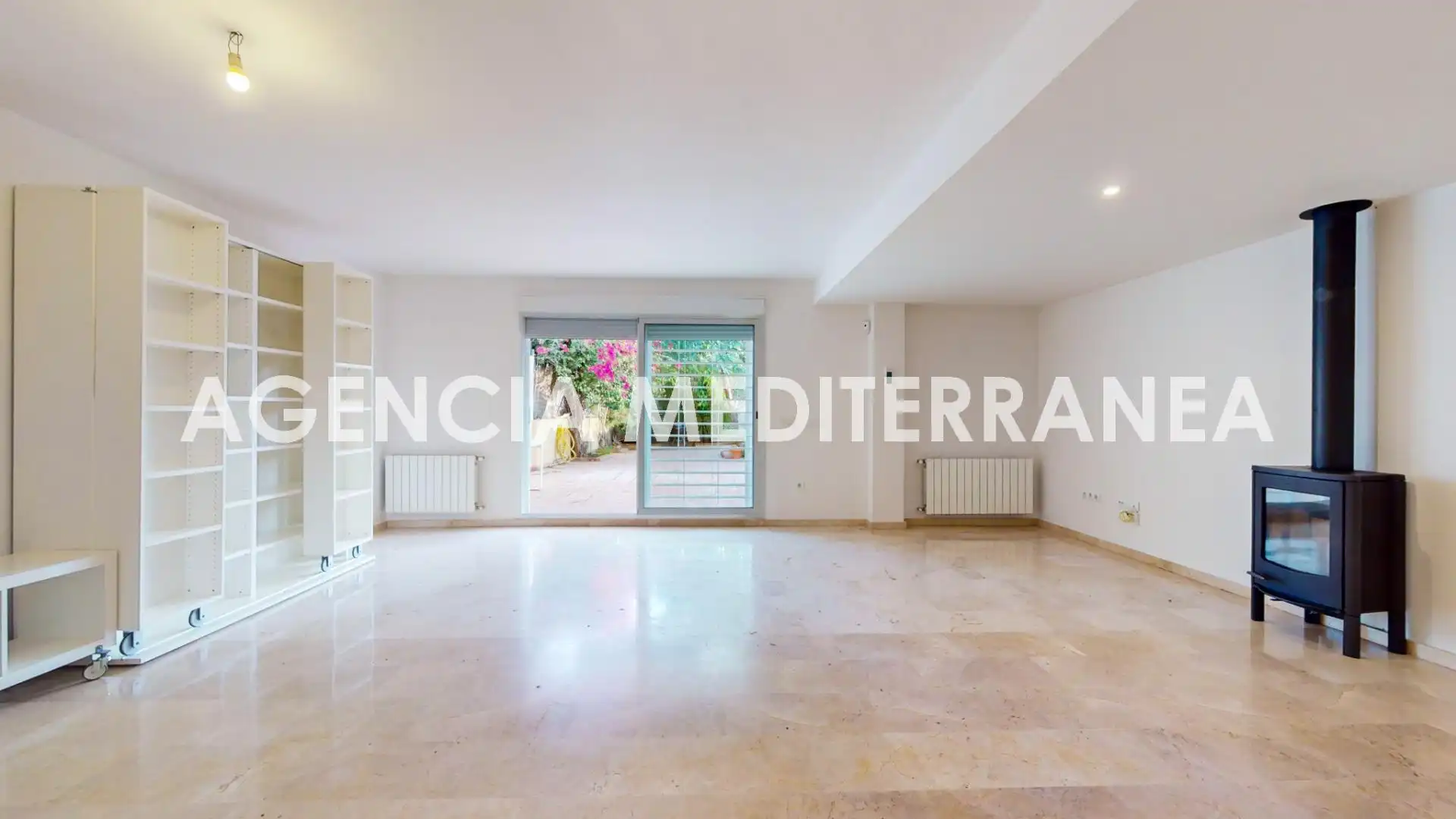 Casa adosada en venta en Calle PUIGCAMPANA, Casas Verdes
