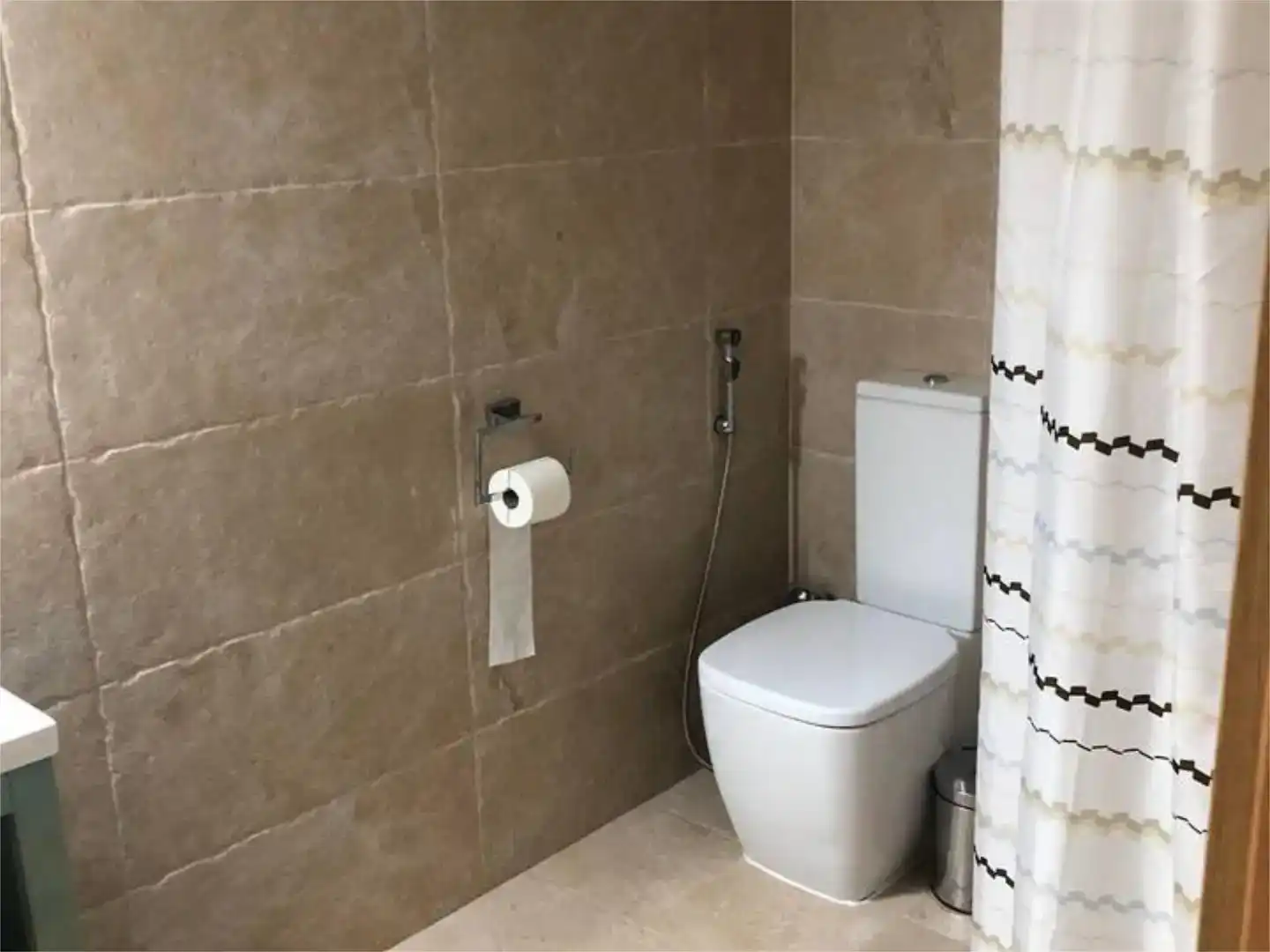 Baño de Piso en venta en Tomares con Aire acondicionado, Piscina y Balcón