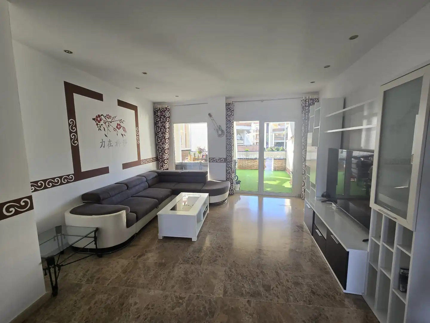 Apartamento con piscina en venta en Green Hills, imagen 28