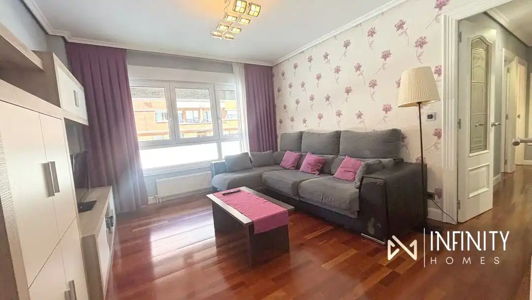 Sala de estar de Piso de alquiler en Bilbao  con Calefacción