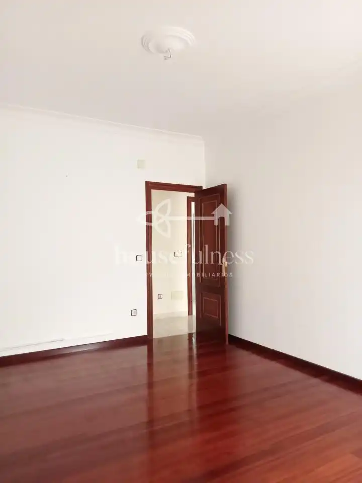 Edificio en venta en Fene