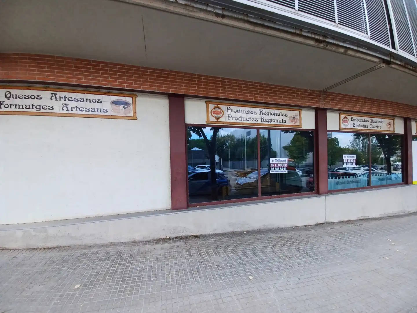 Locale commerciale in affitto a Mercat