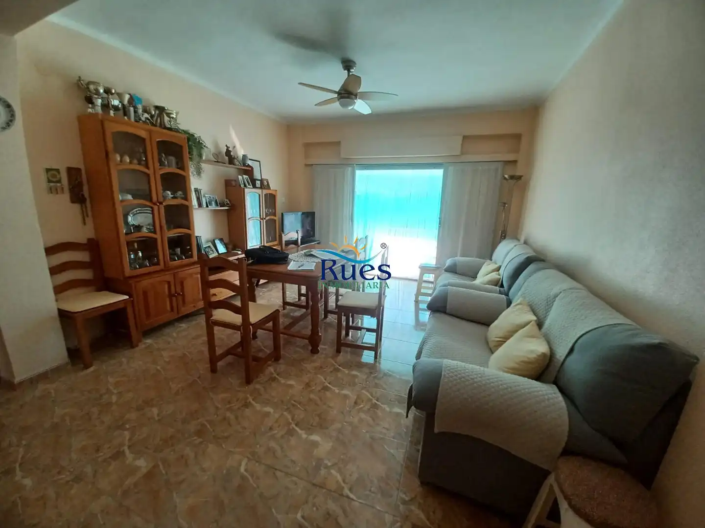 Wohnzimmer von Erdgeschoss zum Verkauf in Nules mit Terrasse, Abstellraum und Möbliert