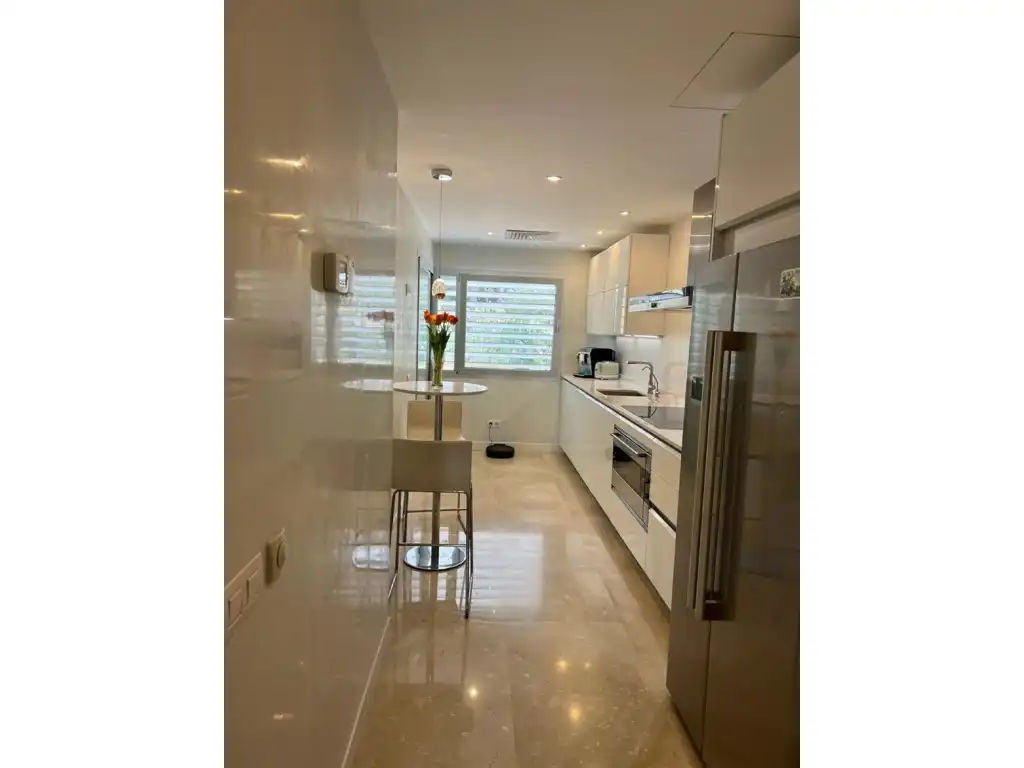 Cocina de Apartamento de alquiler en Calvià con Aire acondicionado, Jardín privado y Terraza