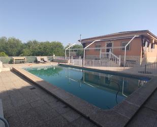 Piscina de Casa o xalet en venda en  Jaén Capital amb Aire condicionat, Jardí privat i Terrassa
