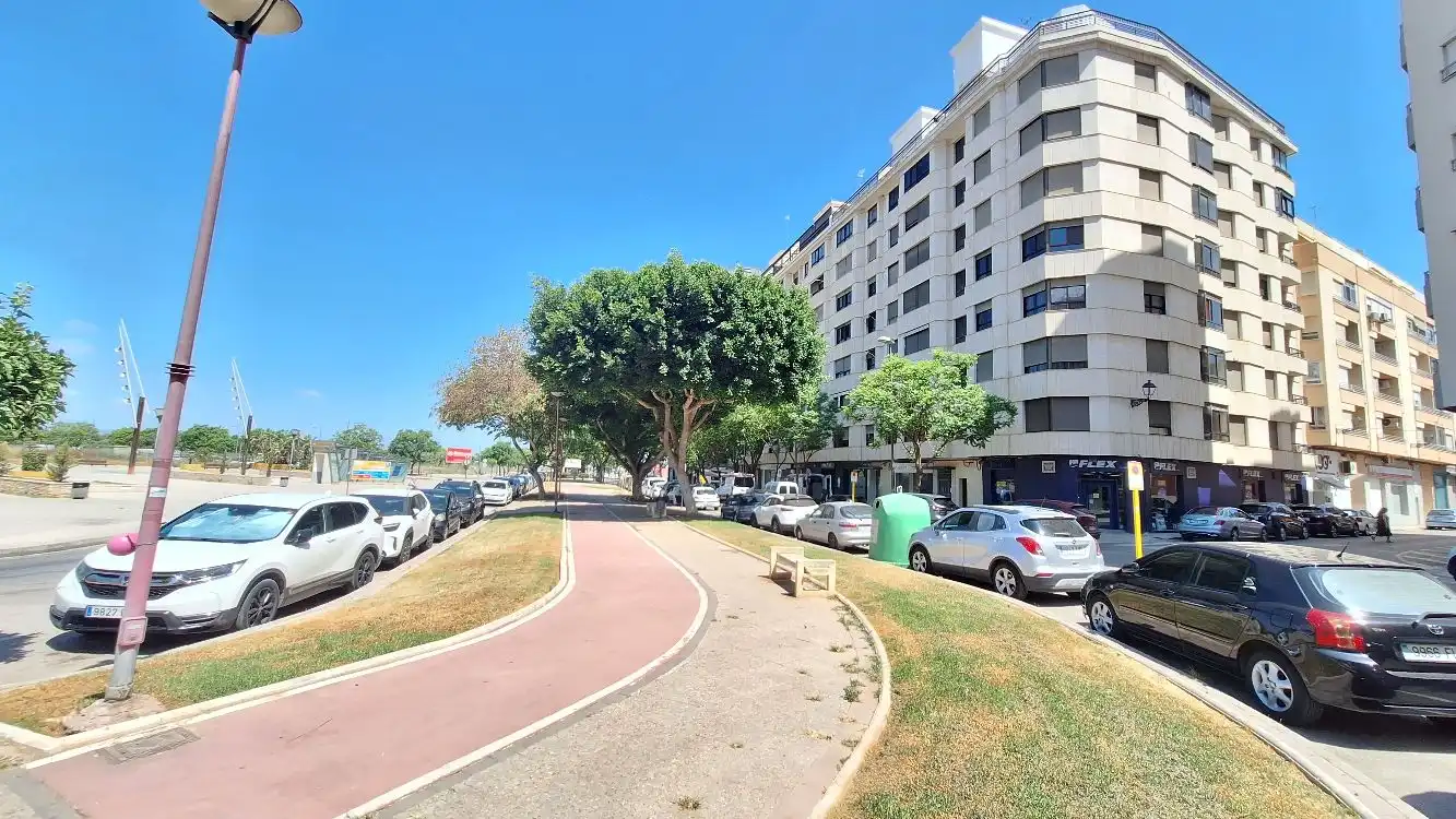 Vista exterior de Pis en venda en Alzira amb Aire condicionat, Traster i Moblat