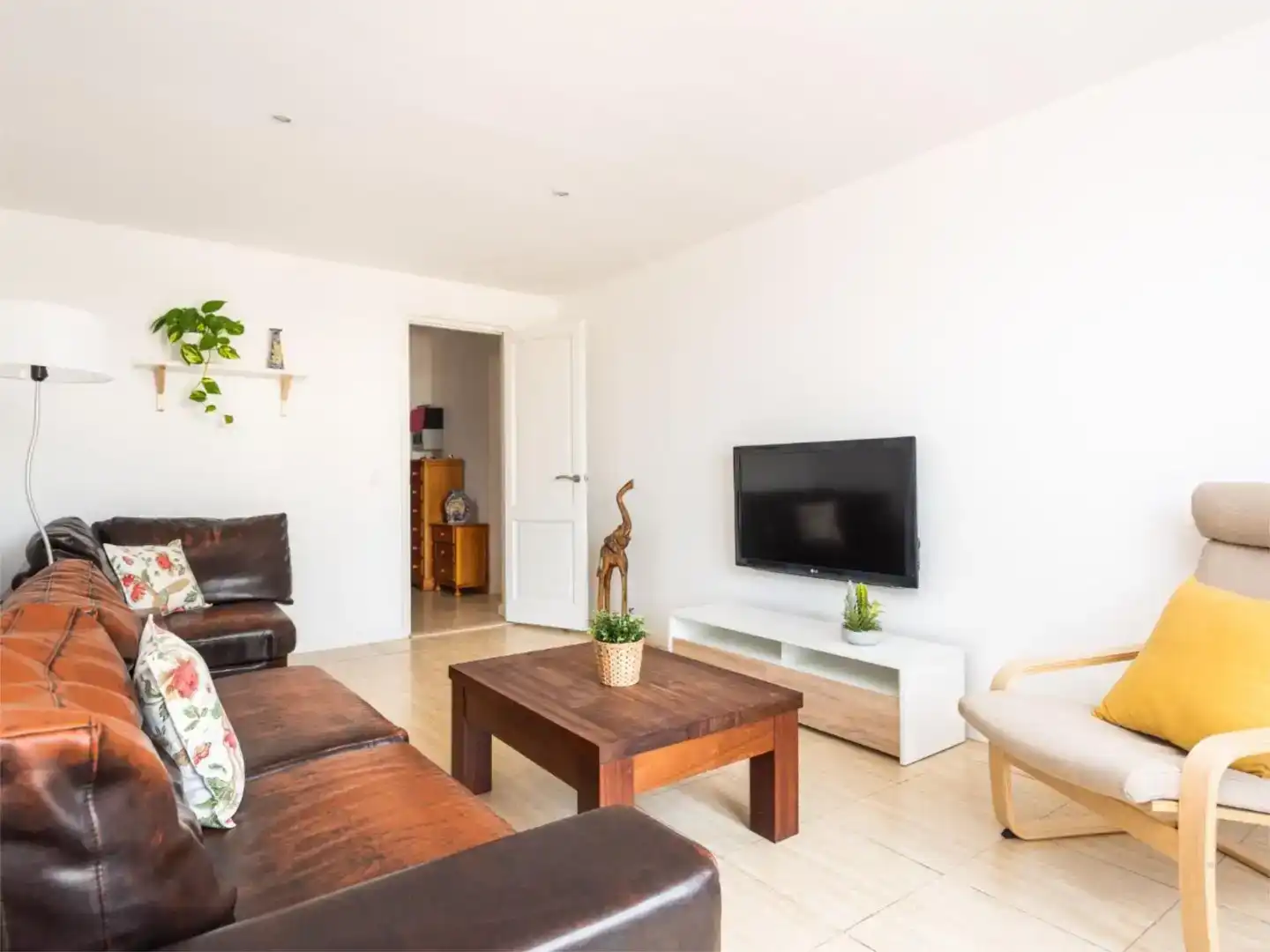 Sala d'estar de Casa o xalet de lloguer en Ciutadella de Menorca amb Aire condicionat, Jardí privat i Piscina