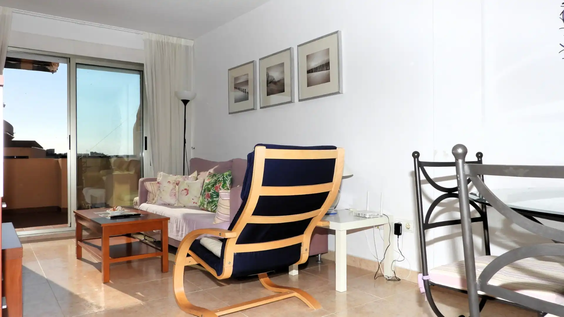 Sala de estar de Apartamento en venta en La Manga del Mar Menor con Calefacción, Terraza y Amueblado