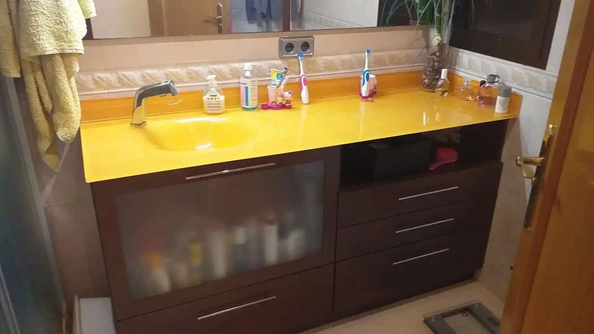 Bathroom of Flat for rent in Benidorm  with Air Conditioner, Private garden and Swimming Pool