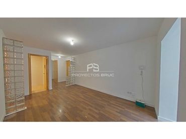 Piso en venta en Calle Pasteur