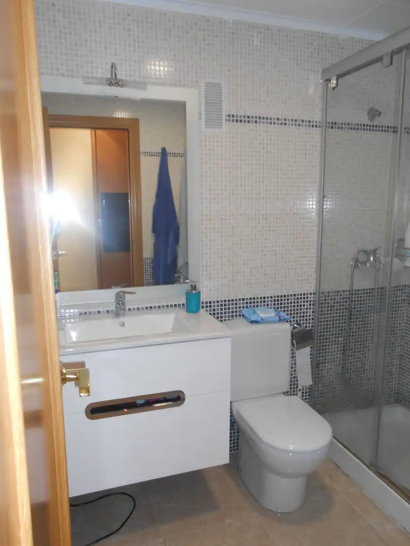 Baño de Piso en venta en Vinaròs con Aire acondicionado, Calefacción y Horno