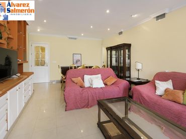 Piso con ascensor en venta en 5 Calle José Recuerda
