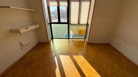 Photo 3 of Flat for sale in  Antoñita Jimenez, Opañel, Madrid