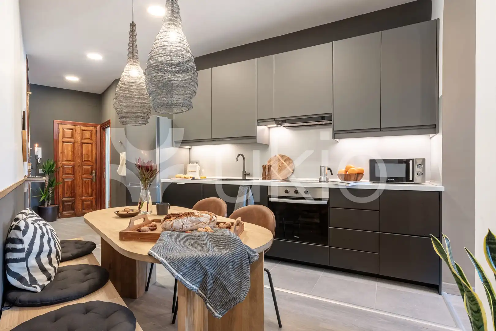 Cocina de Apartamento de alquiler en Madrid con Aire acondicionado, Amueblado y Horno