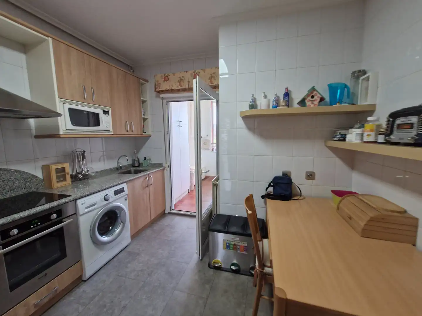 Cocina de Piso de alquiler en Derio con Calefacción, Parquet y Amueblado